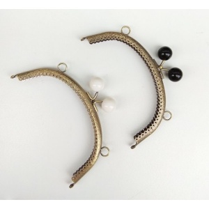 Μεταλλικό πλαίσιο-κούμπωμα (bag handle) με χρωματιστές μπίλιες - άκρες